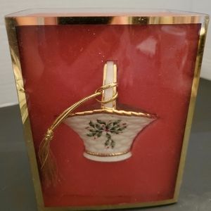 Lenox Holiday Basket